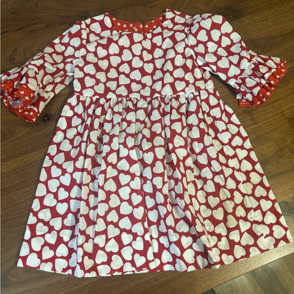 Girls size 5 hand sewn Red Heart Print Cotton Dress Valentines